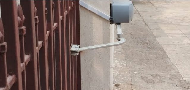 Articulated Automatic Swing Gate